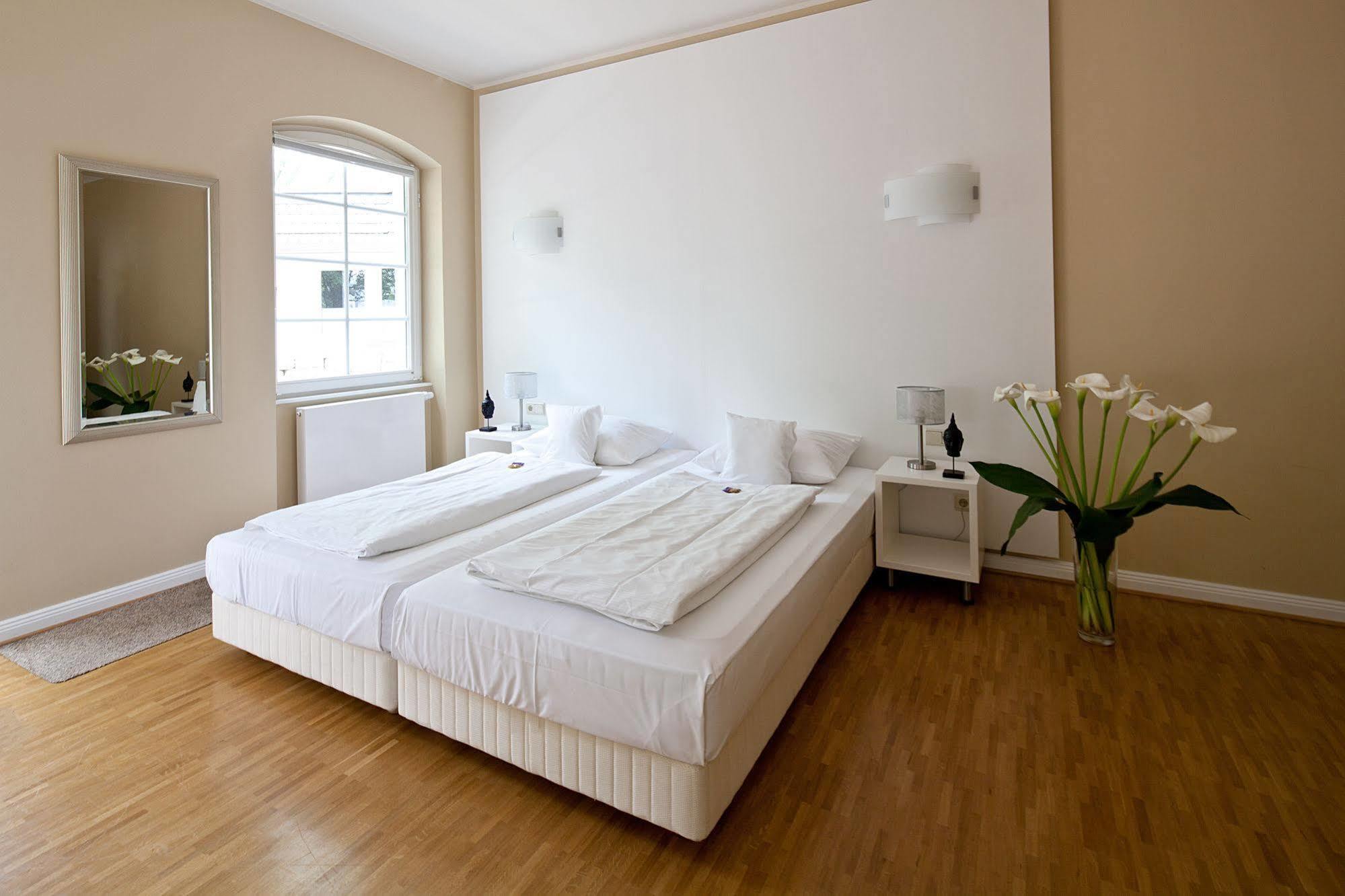 Schnellenburg Hotel Düsseldorf Eksteriør billede